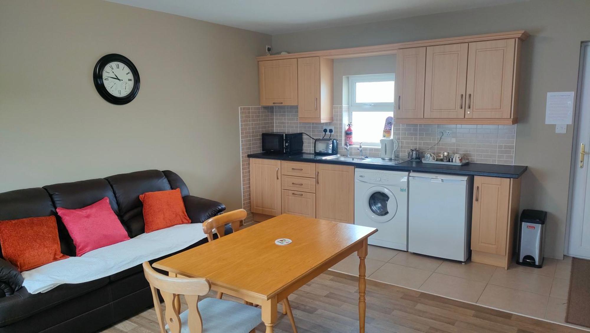 Danubio Guest Accommodation Doonbeg Exterior photo